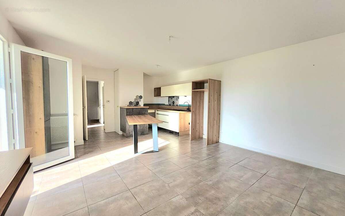 Appartement à SAINT-PIERRE-D'IRUBE