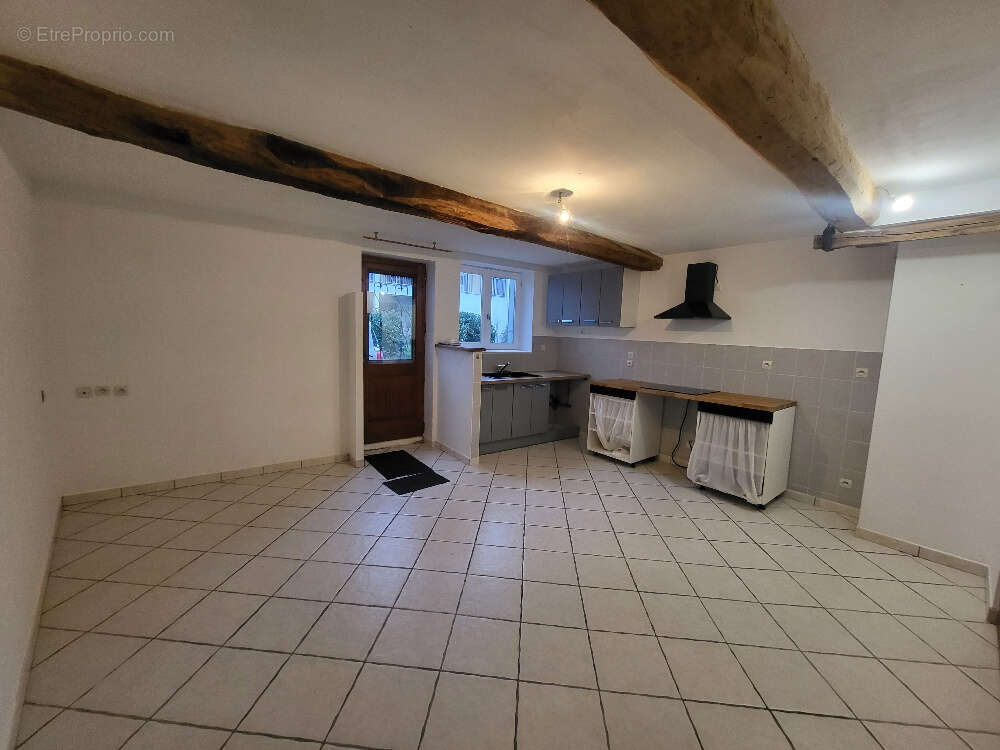 Appartement à CHATILLON-SUR-CHALARONNE