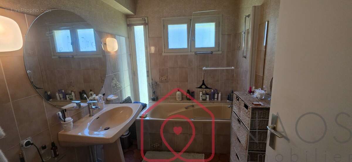 Maison à BUXEROLLES