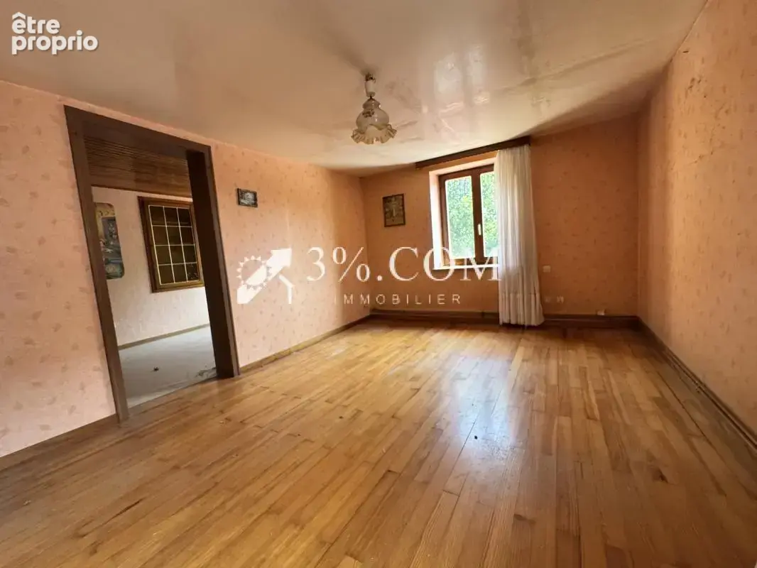 3%COM Maison avec dépendance - photo 9