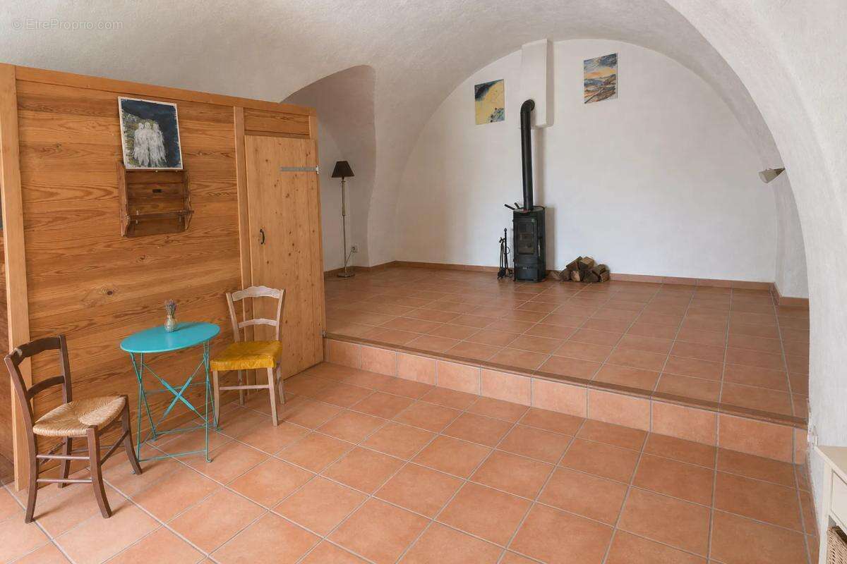 Maison à PELLEAUTIER