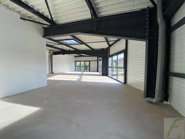 Commerce à SILLINGY