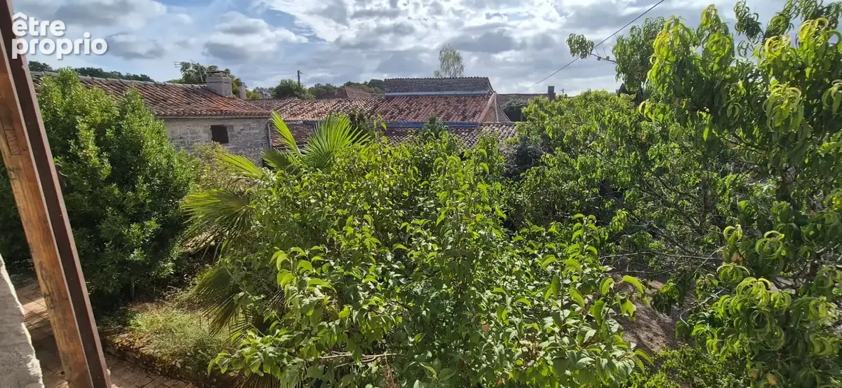 Corps de Ferme de 340 m2, avec plusieurs maisons indépendantes et 200 m2 de dépendances - photo 29