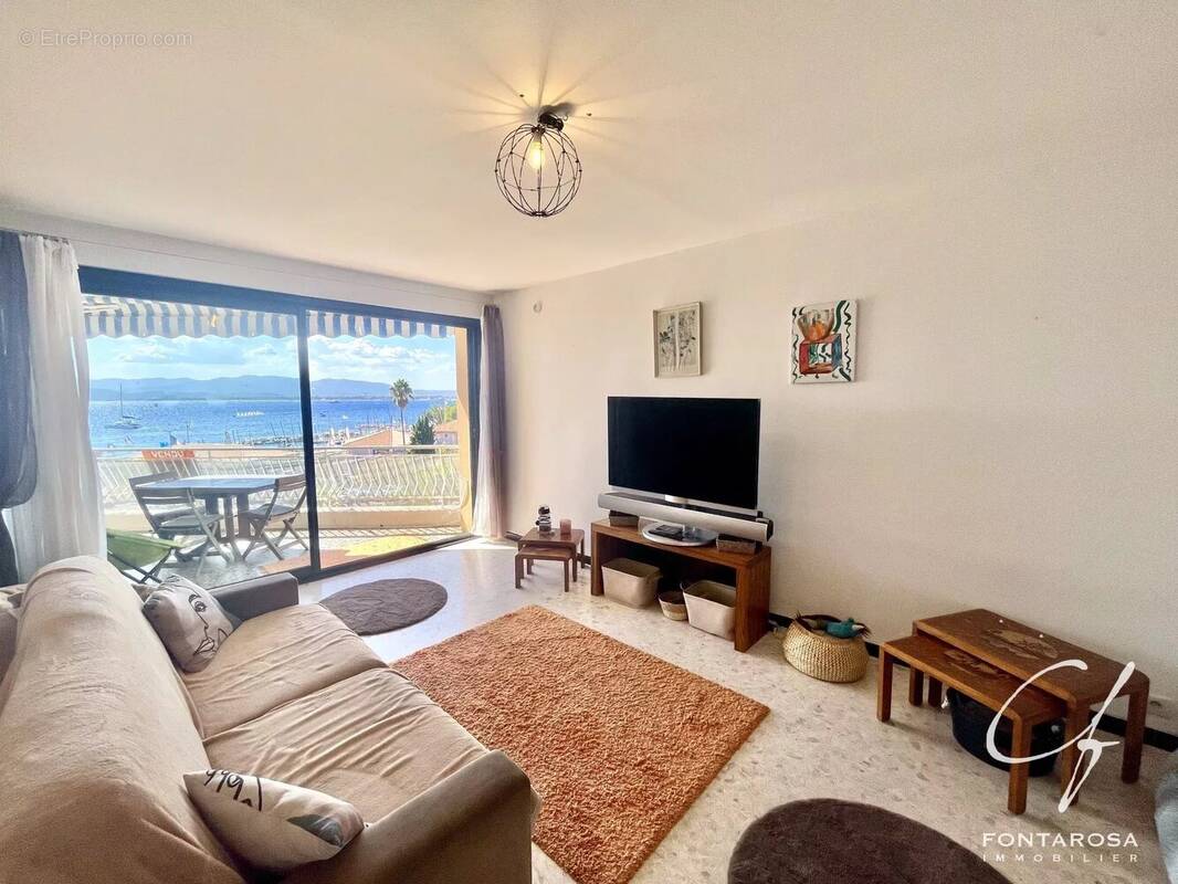 Appartement à SAINT-RAPHAEL