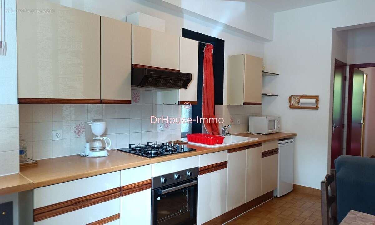 Appartement à LE LAC-D&#039;ISSARLES