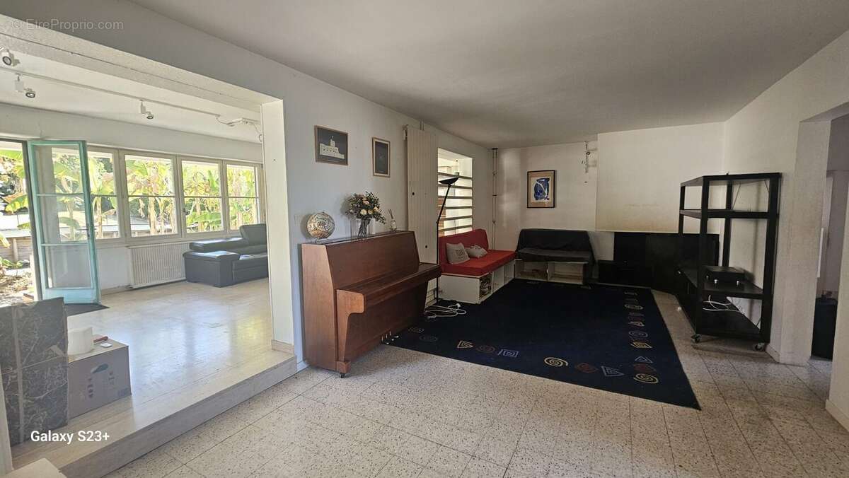 Maison 170 m² à Bessines  - photo 3
