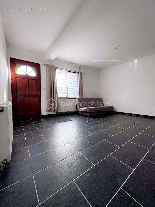 Maison à MARLES-LES-MINES