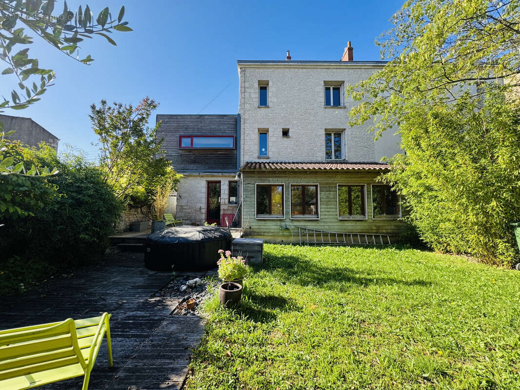 Maison à NIORT