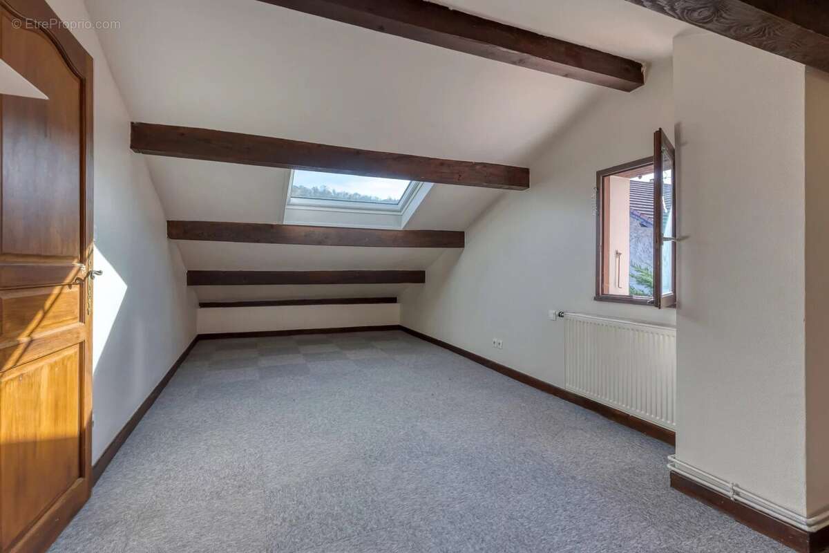 Maison à ECHIROLLES