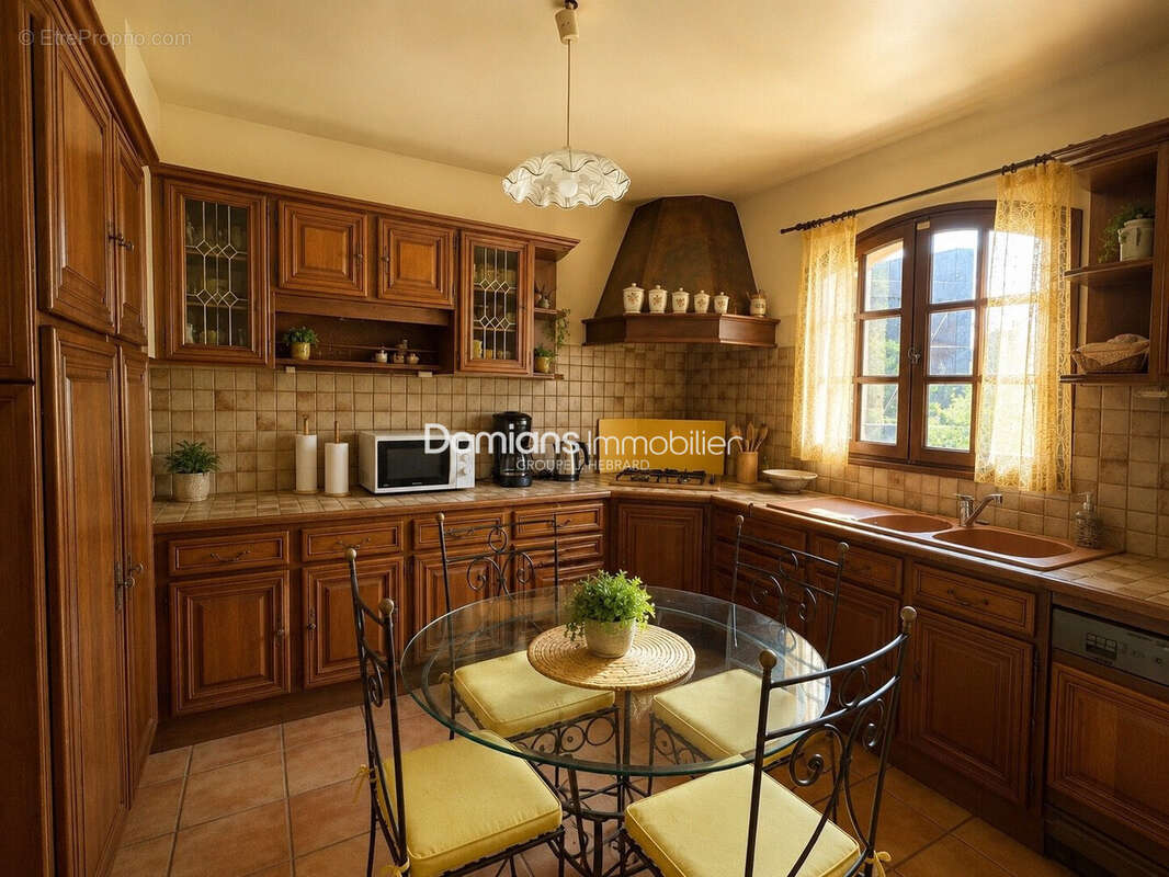 Maison 182 m² à Millas  - photo 3