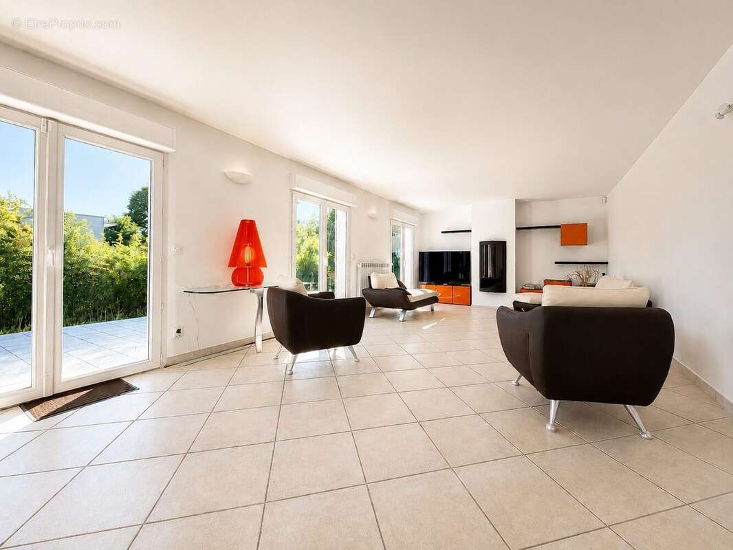 Maison à SOISY-SUR-SEINE