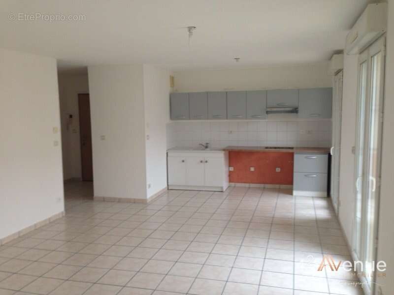 Appartement à SAINT-JUST-SAINT-RAMBERT