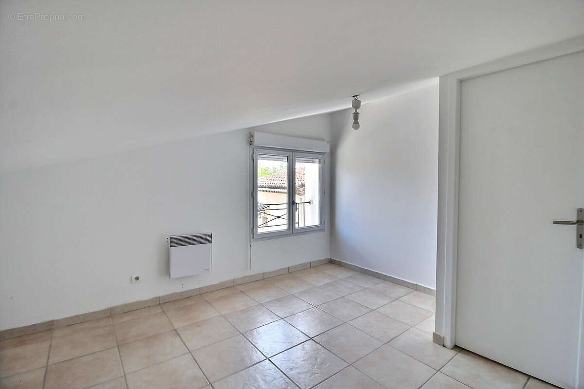 Maison à SAINT-MARTIN-DE-LONDRES