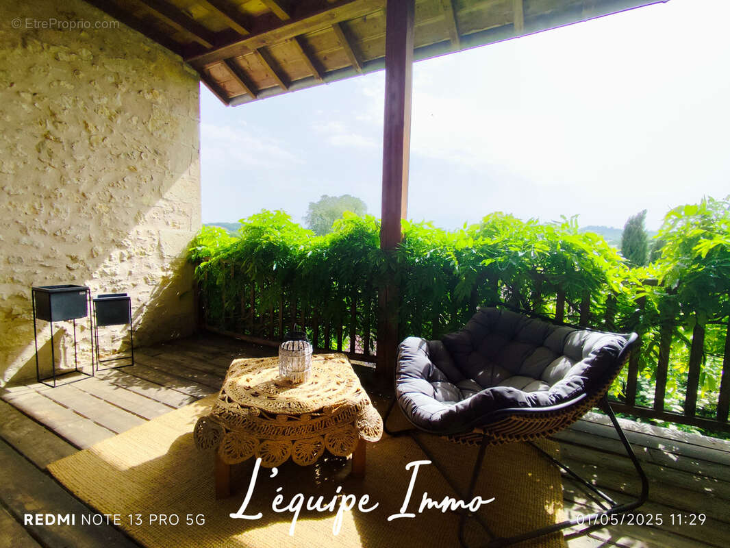 Maison à VIC-FEZENSAC