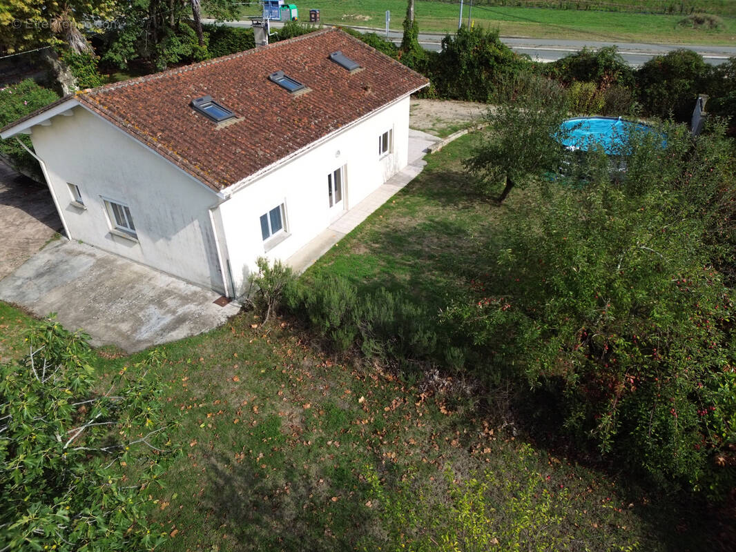 Maison à FARGUES-SAINT-HILAIRE
