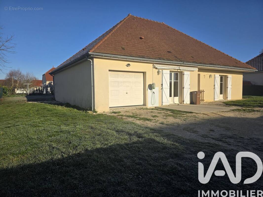 Photo 1 - Maison à PINEY