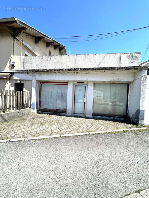Autre à ECHIROLLES