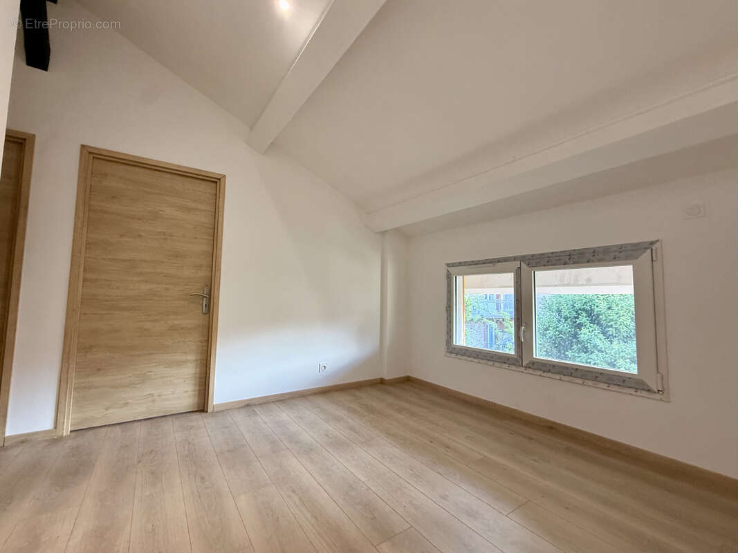 Appartement à ROMANS-SUR-ISERE