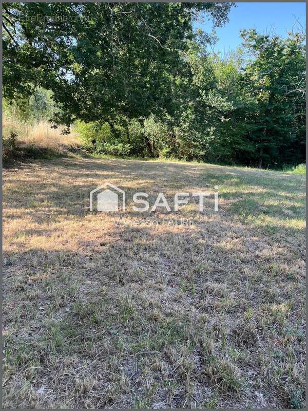 Terrain 860 m² à Madirac  - photo 3