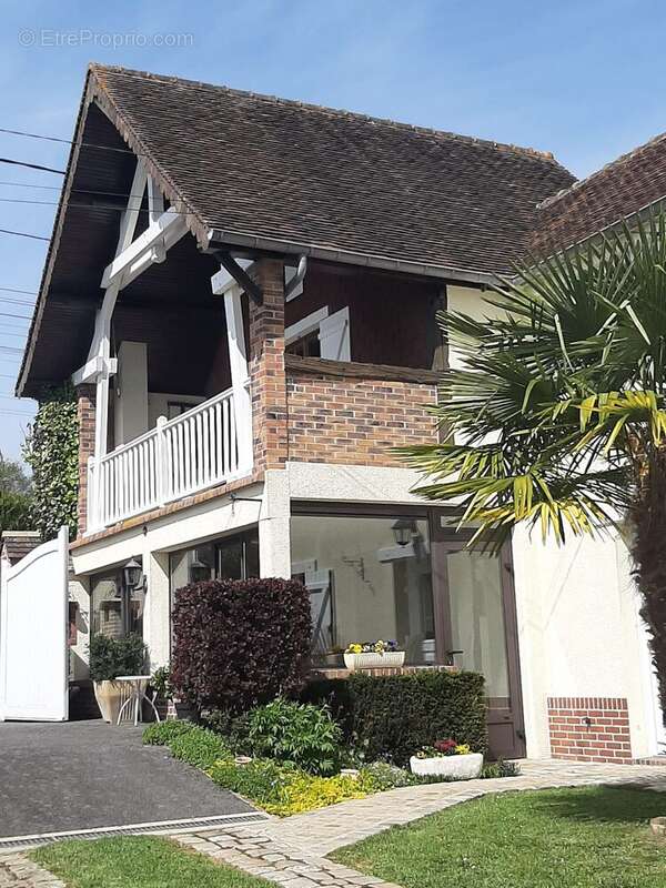 Maison à BEAUVAIS