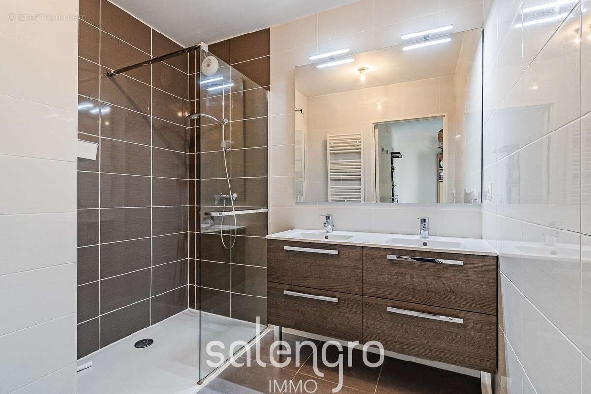 Appartement à VILLEURBANNE