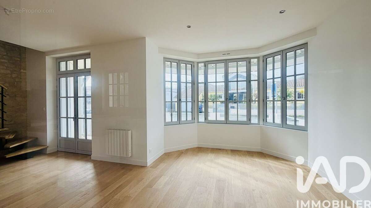 Maison 107 m² à La Rochelle  - photo 2