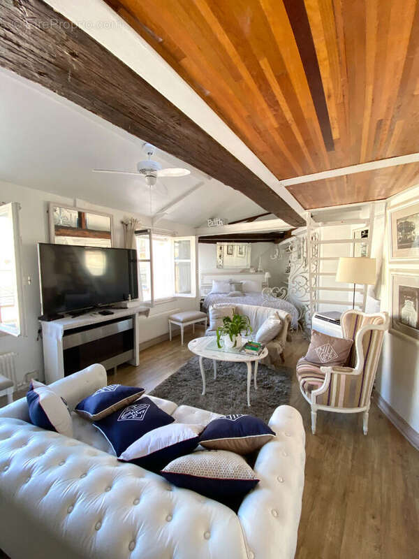 Appartement à PARIS-6E