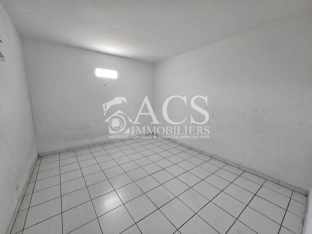 Appartement à SAINTE-LUCE