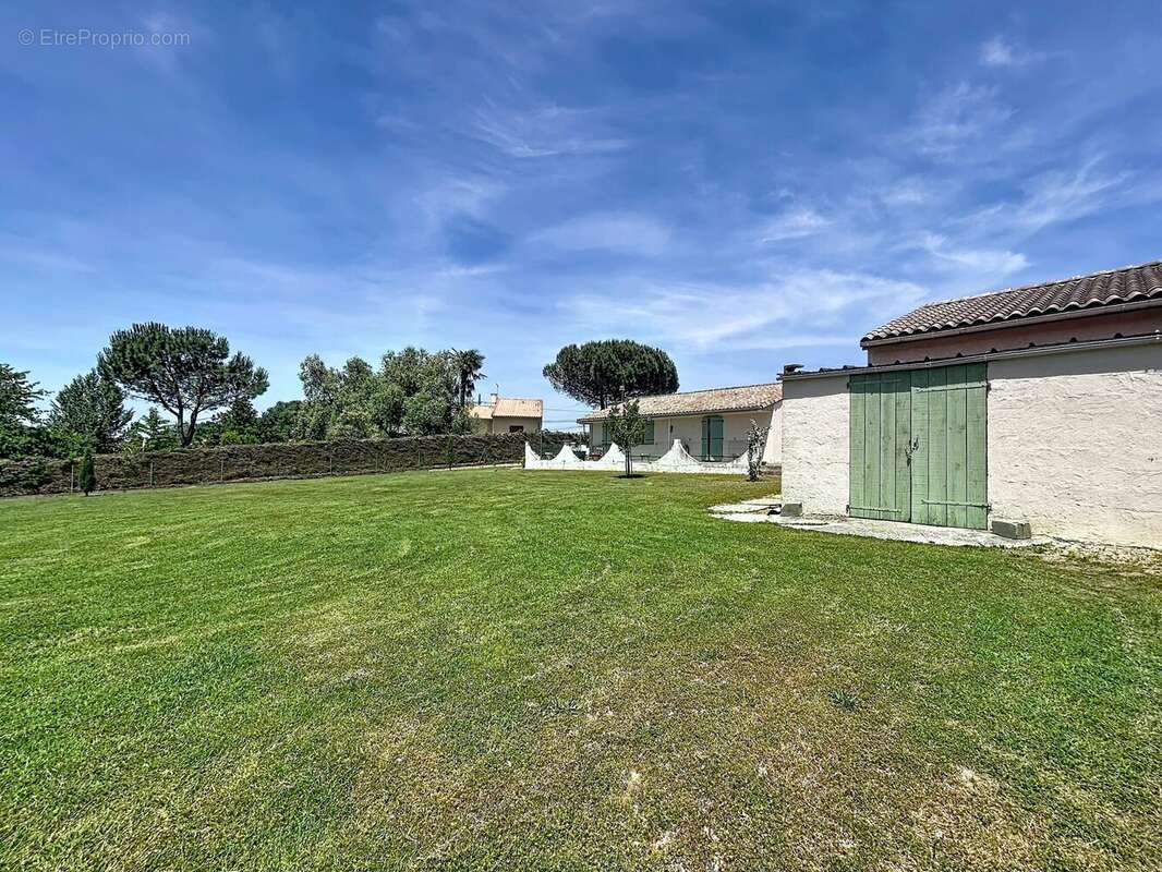 Maison à VACQUIERS