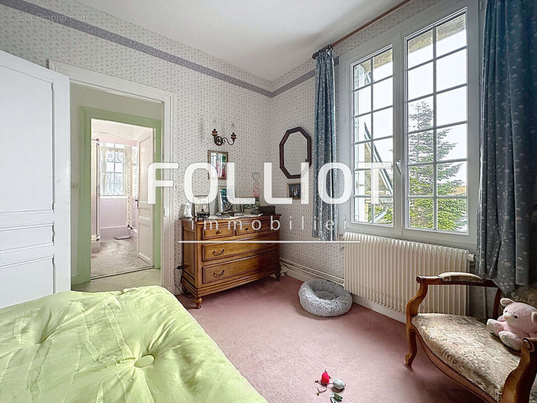 Maison à COURSEULLES-SUR-MER