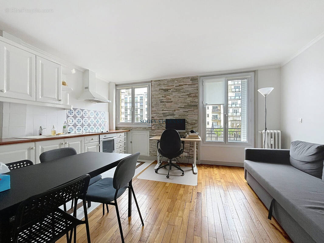 Appartement à PARIS-15E