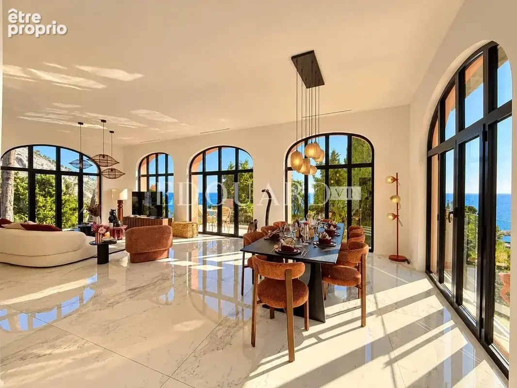 Demeure d’exception avec jardin, piscine, jacuzzi et panorama extraordinaire sur la baie de Menton - photo 10