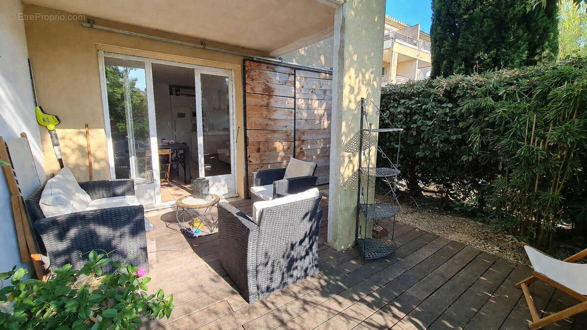 Appartement à VILLENEUVE-LES-AVIGNON