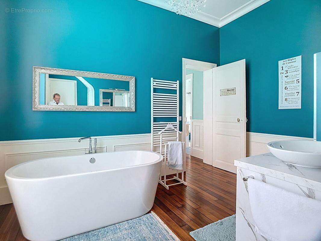 Maison à EGRISELLES-LE-BOCAGE