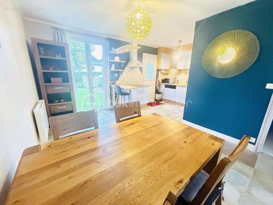 Maison à LE VIVIER-SUR-MER