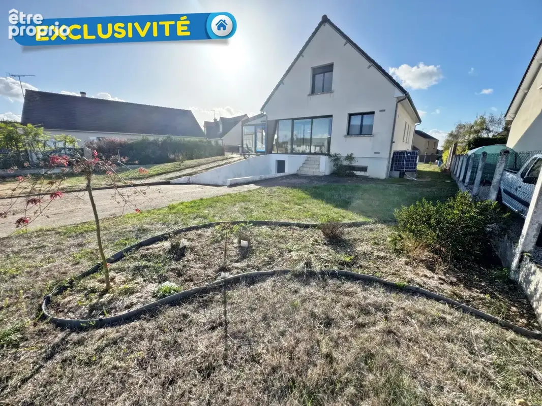 EXCLUSIVITE ! Maison rénovée d'environ 115 m2 avec 4 chambres et 1 149 m2 de jardin à Châteauneuf-sur-Loire ! - photo 12