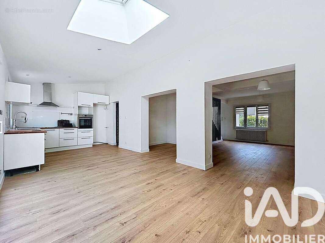 Maison 100 m² à Saint-Herblain  - photo 2