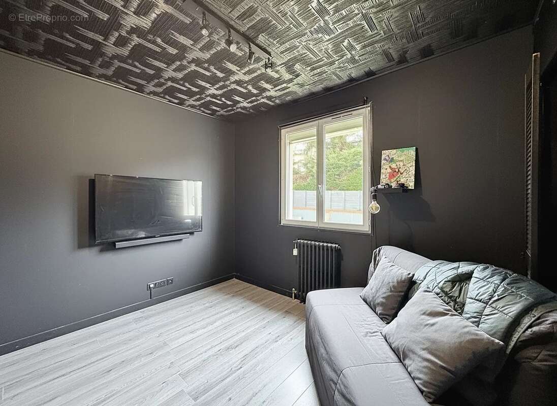 Maison 178 m² à Saint-Arnoult  - photo 12