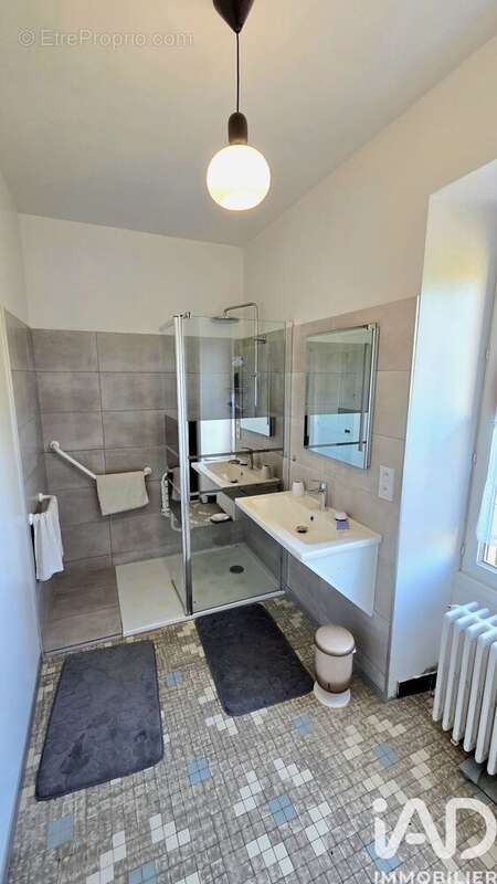 Photo 8 - Maison à LIGNAC