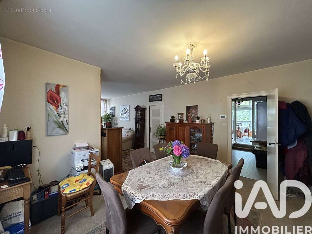 Photo 5 - Maison à SAINT-AMAND-MONTROND