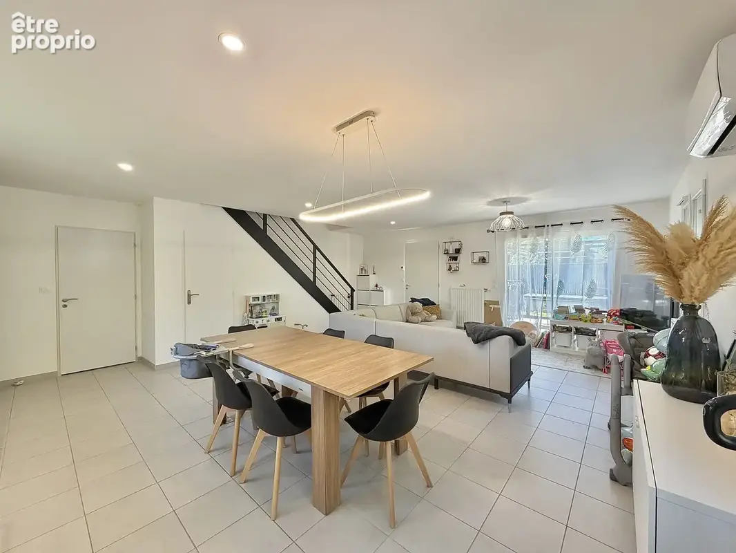 Maison 4 pièces 95 m² à vendre à Loyettes (01360) - photo 3
