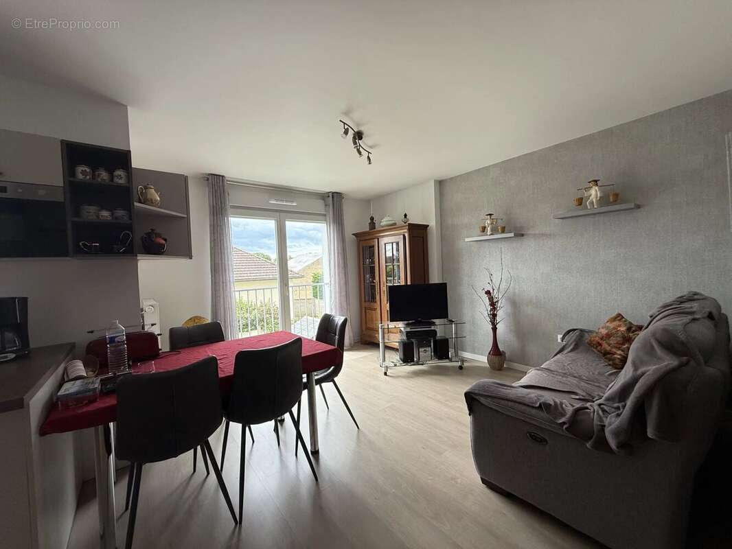 Appartement à EGLY