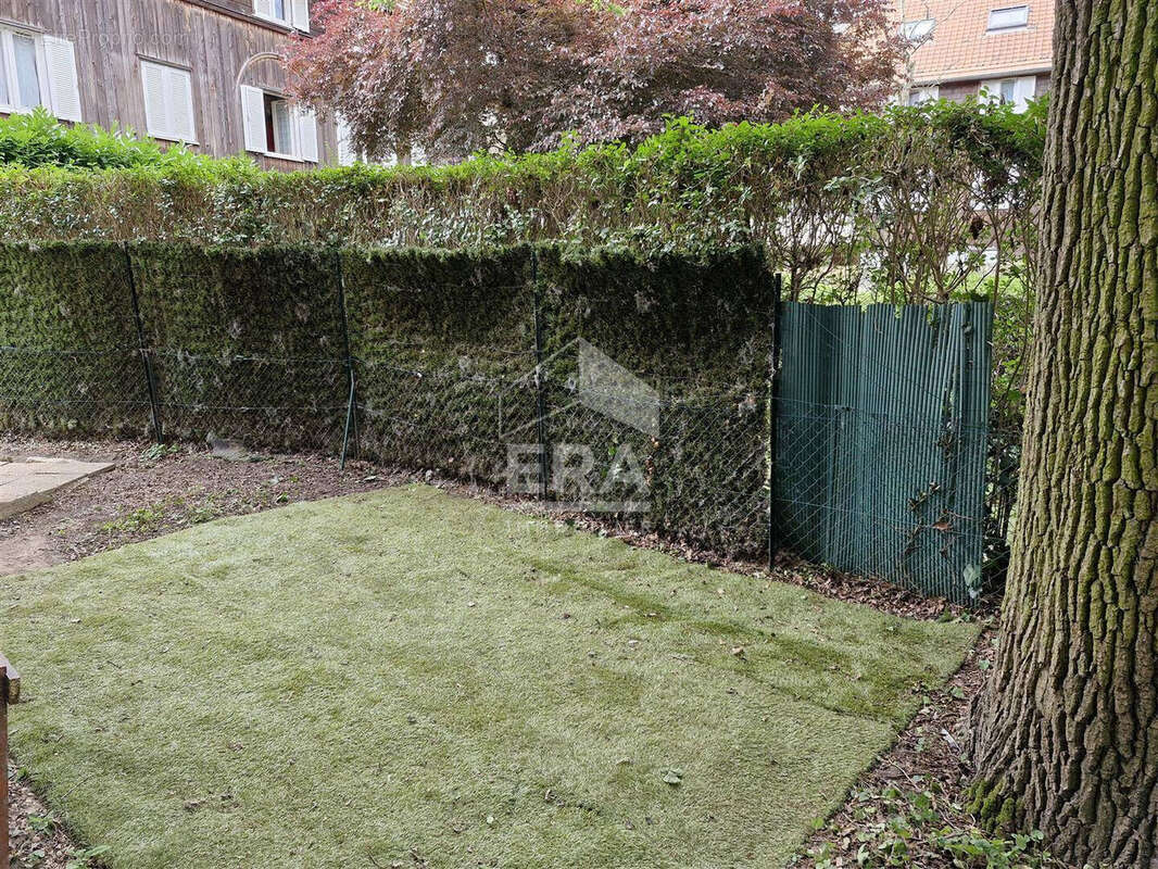 Appartement à EMERAINVILLE