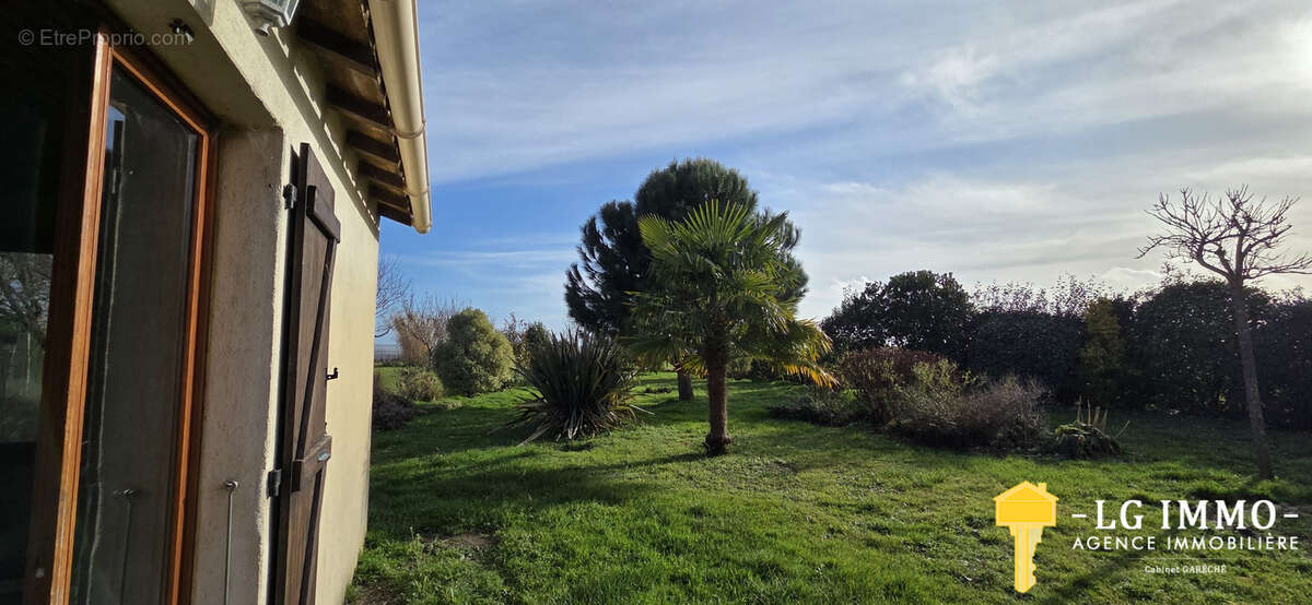 Maison à SAINT-FORT-SUR-GIRONDE