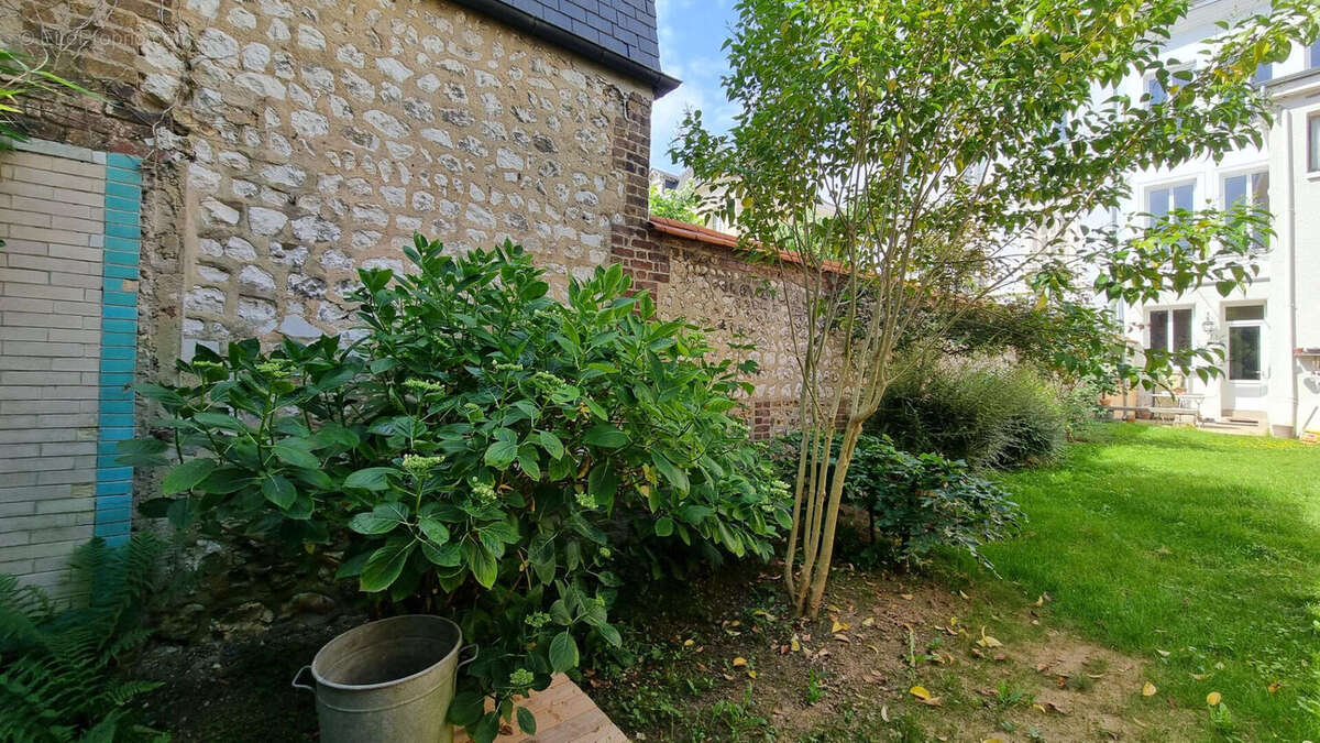 ROUEN GARE - Maison à vendre - 166 m² - 6 chambres - Jardin - photo 18