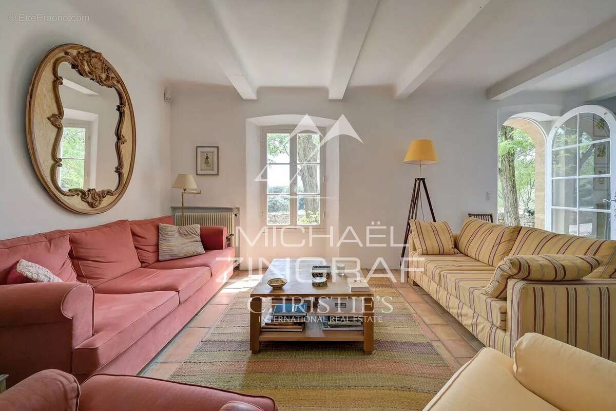 À 30 minutes d'Aix-en-Provence – Authentique bastide du XIXᵉ siècle au cœur d'un domaine de plus de 5 hectares - photo 8