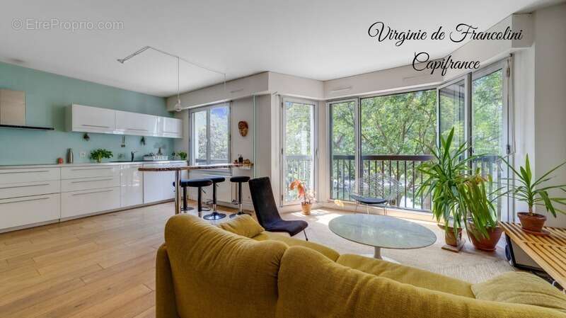 Appartement à PARIS-10E