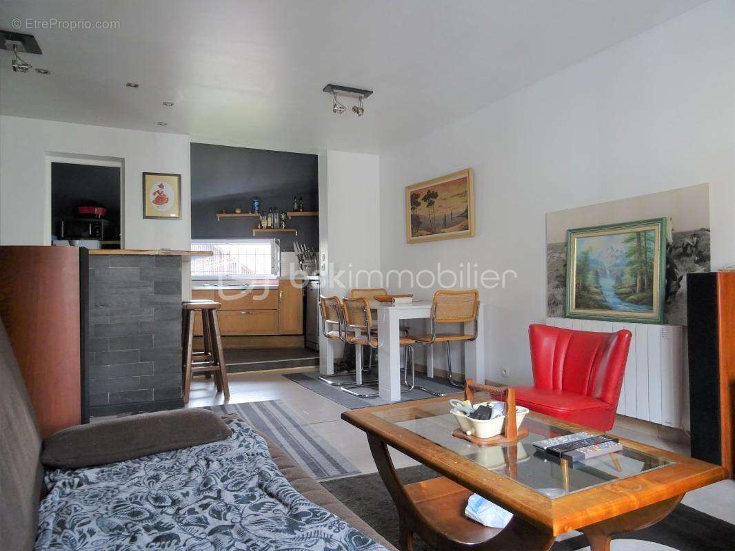 Appartement à EPINAY-SUR-ORGE