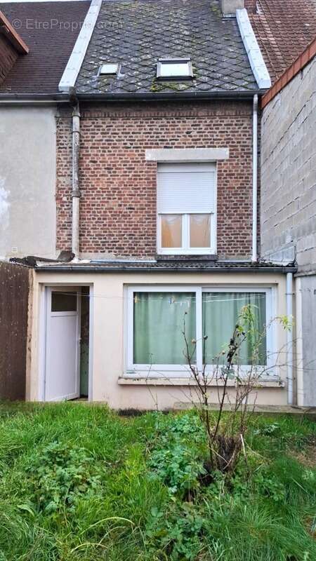 Maison à SAINT-QUENTIN