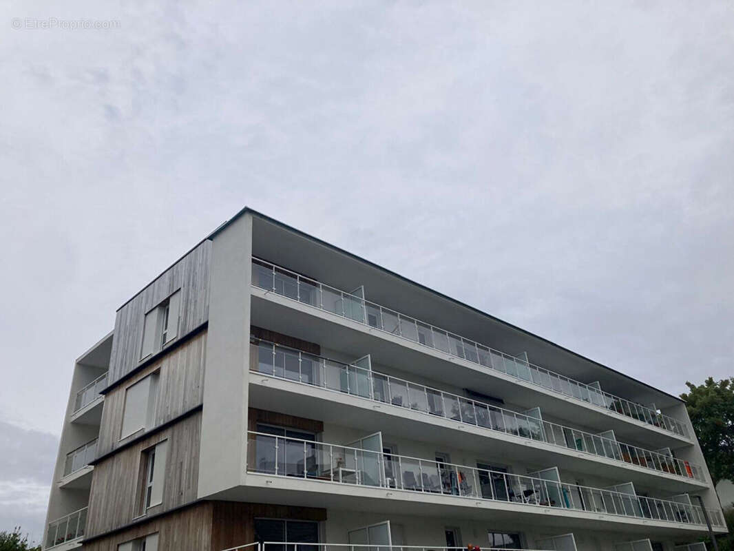 Appartement à DONVILLE-LES-BAINS